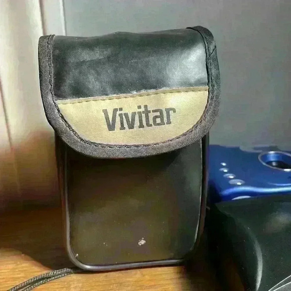 Bulk lot of 6 film cameras:  Kodak, Nikon, Panorama, Minolta, Vivitar - Picture 6 of 10